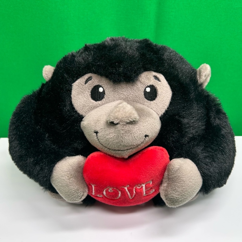 American Greetings Plush Gorilla Ape Stuffed Animal Love  Heart Valentine 8x10”